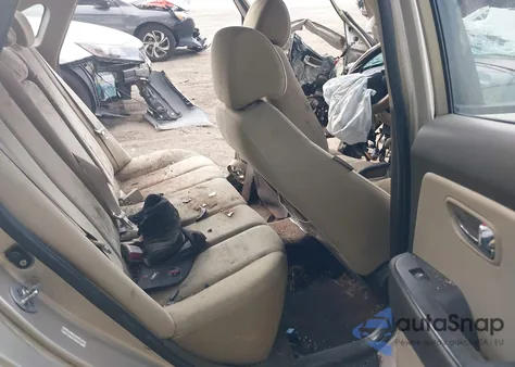 2010 Hyundai Elantra Gls z USA, uszkodzony, nr VIN KMHDU4AD3AU973992